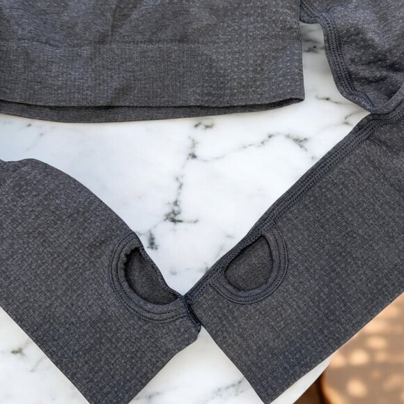 Gymshark Vital Crop Top compression Fit Size Small in Black Marl - Picture 4 of 8